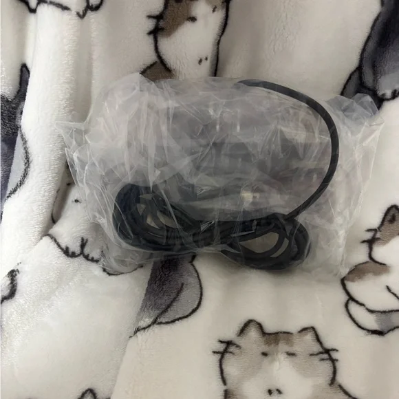 Transparent GameCube Controller - Picture 3 of 3